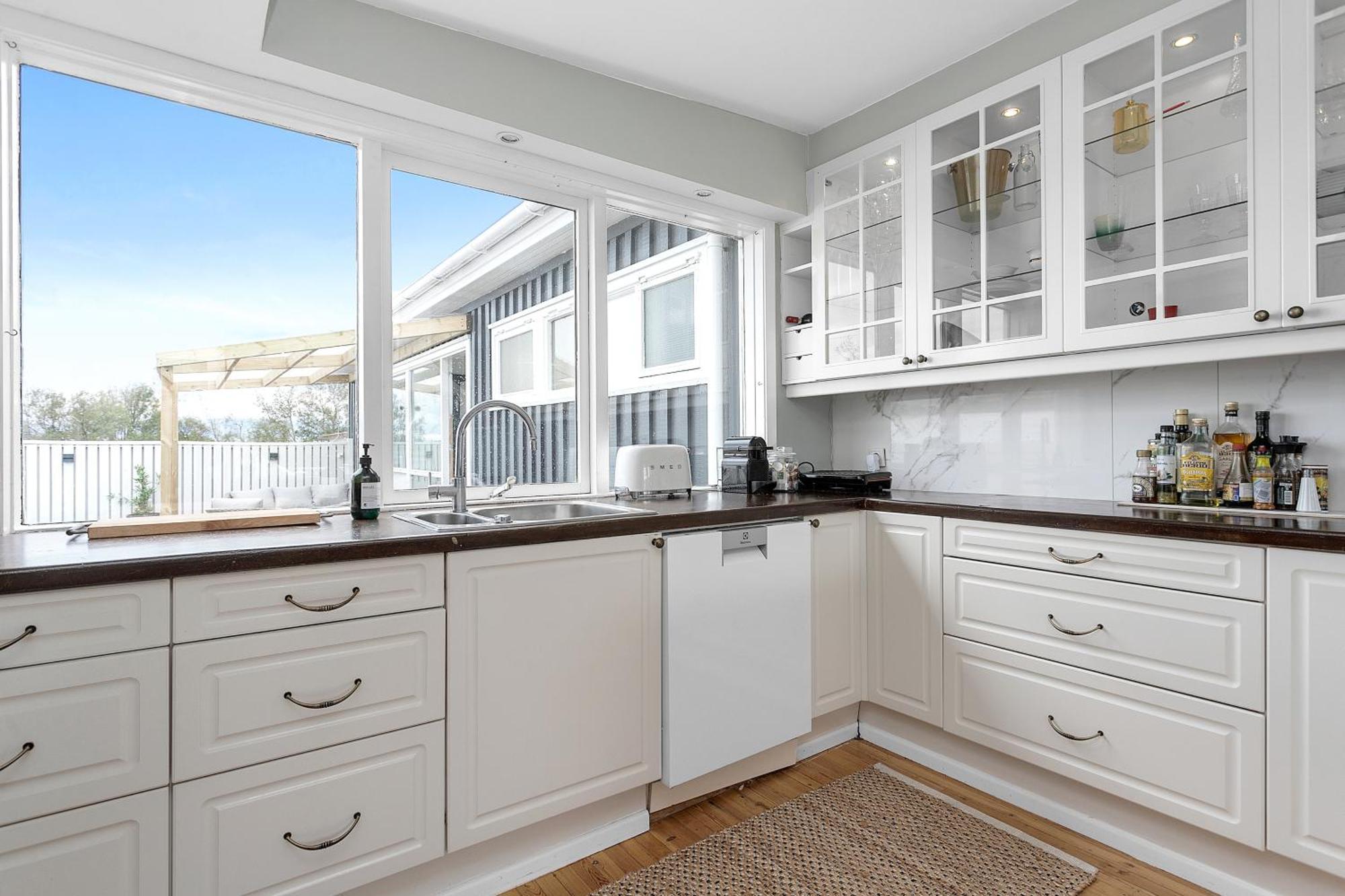 House - Villa With Garden And Hot Tub, 2 Min From Reykjavik Garthabaer エクステリア 写真