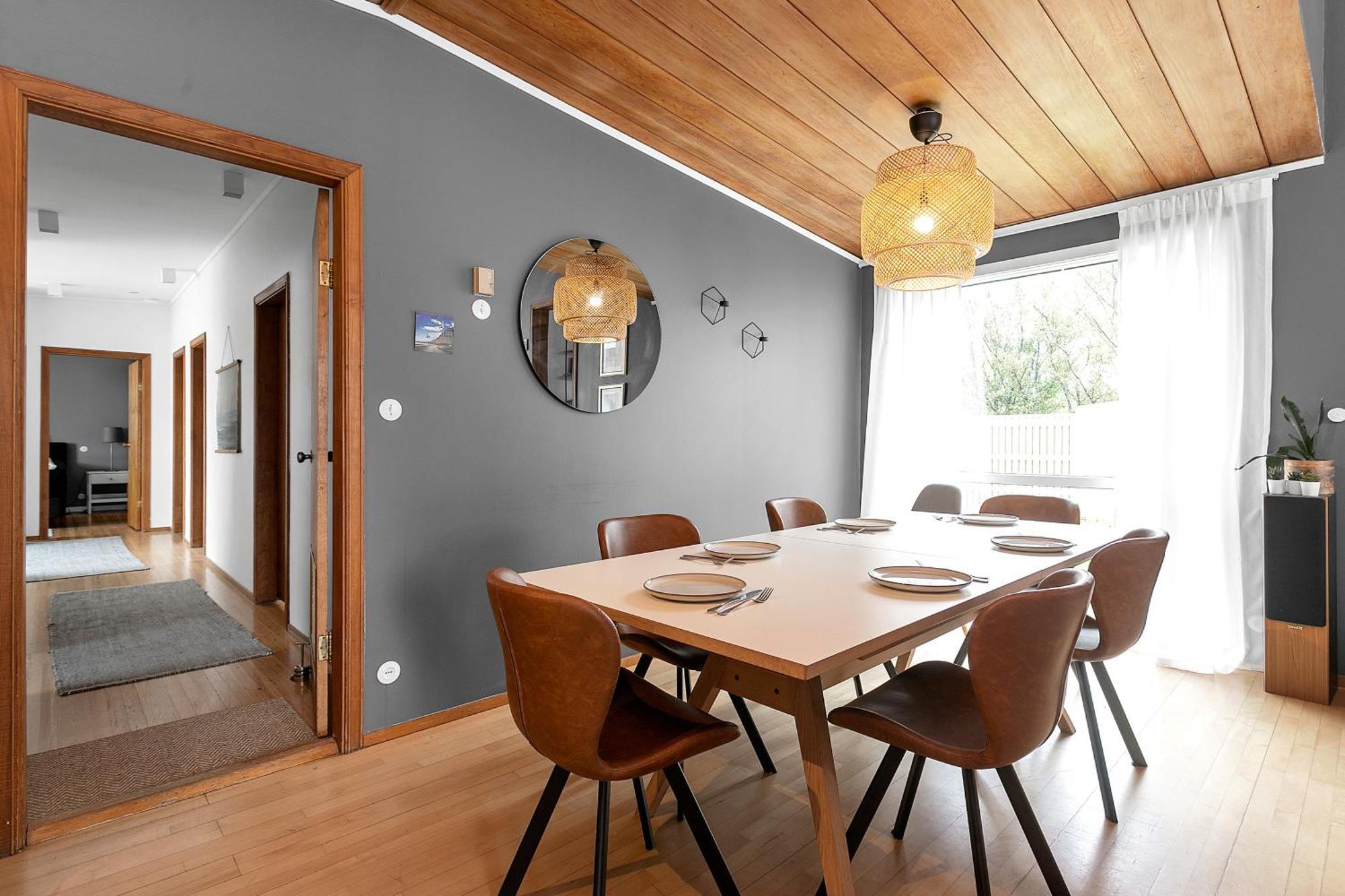 House - Villa With Garden And Hot Tub, 2 Min From Reykjavik Garthabaer エクステリア 写真