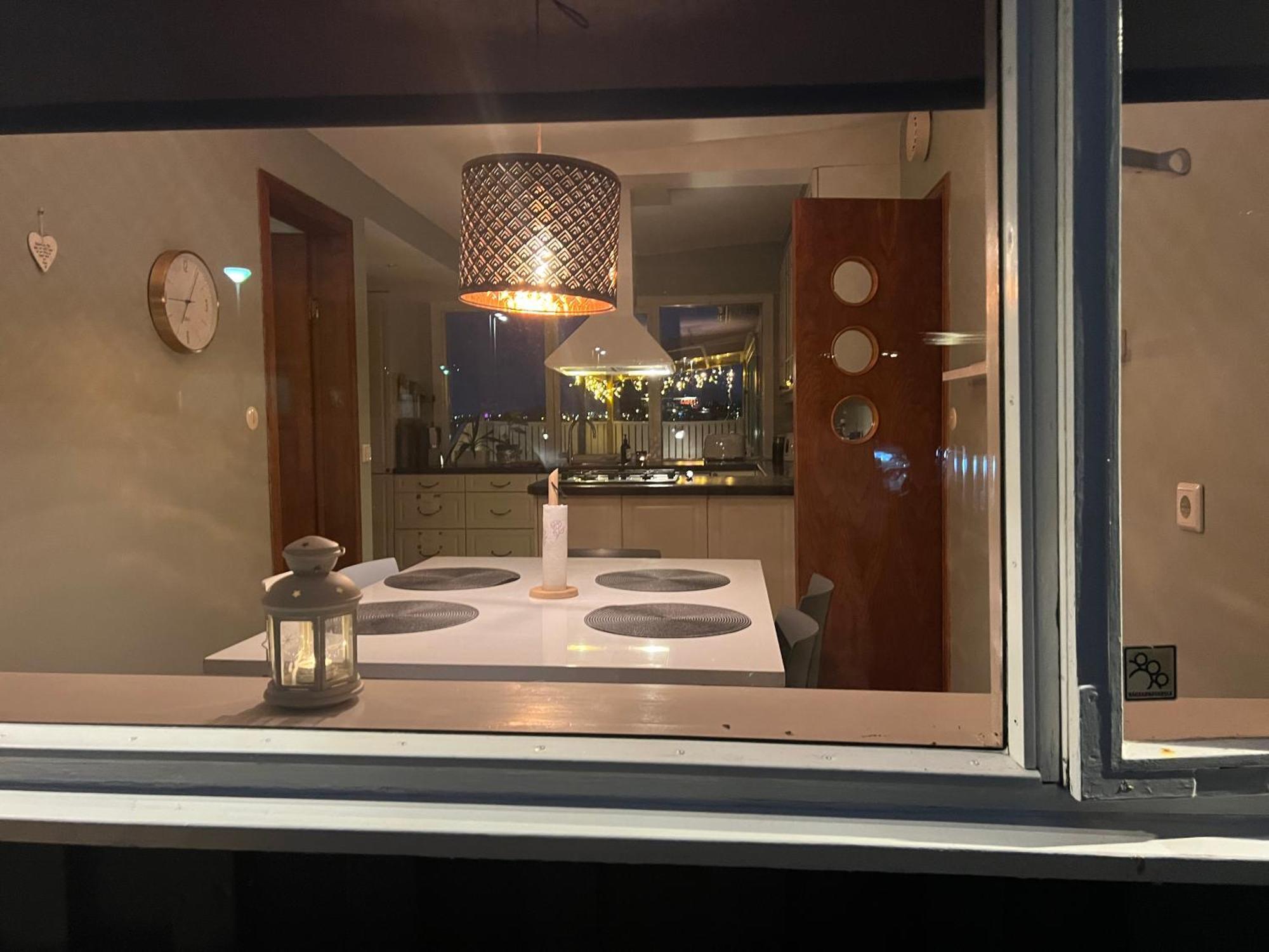 House - Villa With Garden And Hot Tub, 2 Min From Reykjavik Garthabaer エクステリア 写真